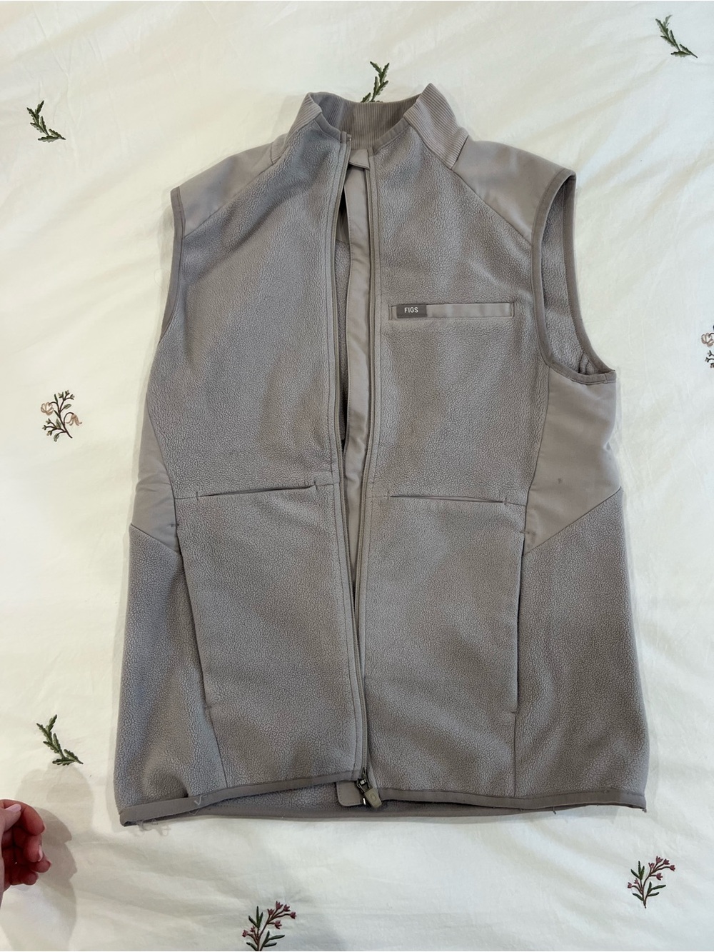 figs scrubs vest